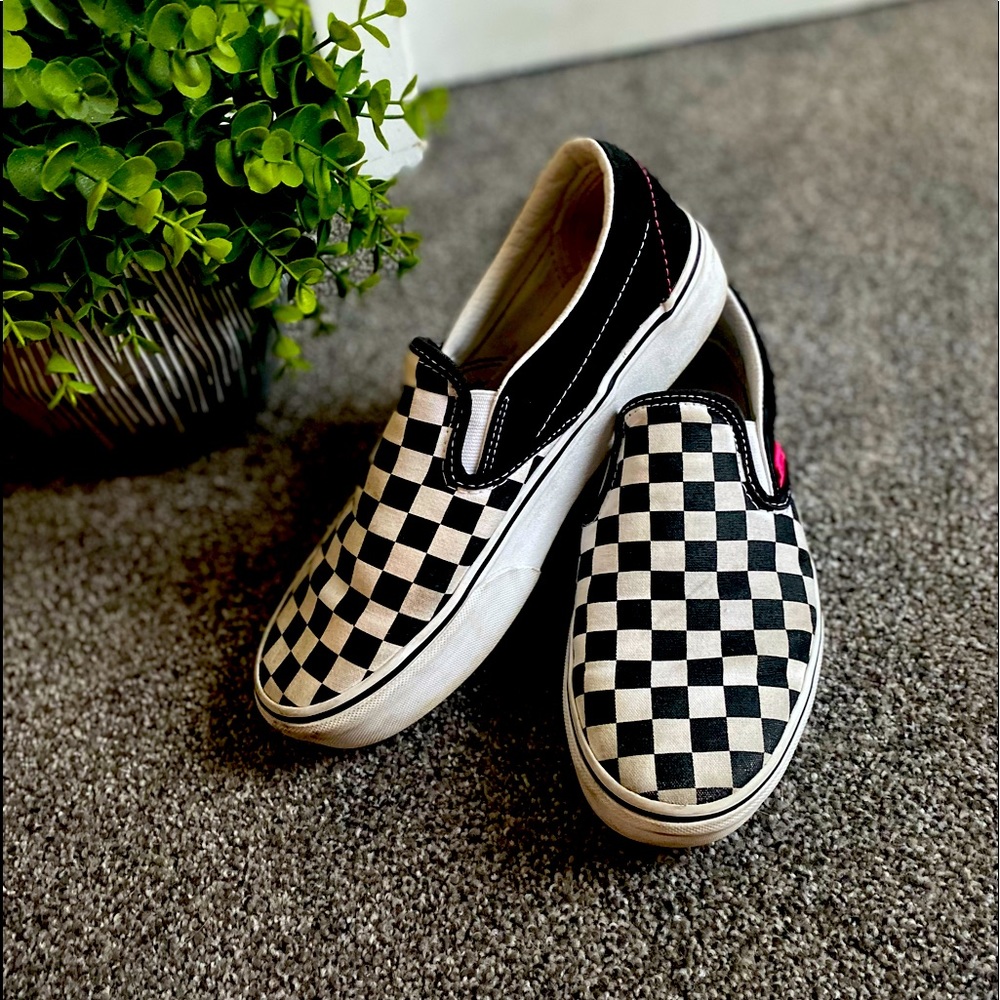 Checkered Vans Slip on